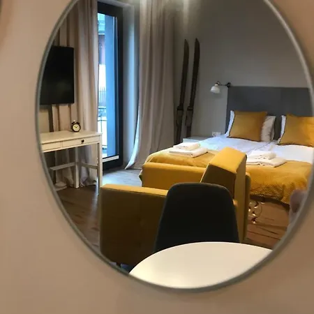 Ii Mecenasowka * Ζακοπάνε